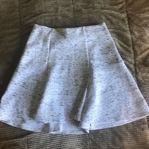 Hollister skirt size small
